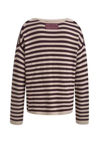 Gestreifter Pullover mit abwechselnd dunkellila und cremefarbenen Streifen, runder Ausschnitt und kleinem Etikett auf dem oberen Rücken. Weicher Strickstoff.