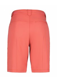 Koralli lyhyet housut, valmistettu sileästä kankaasta. Ominaisuuksiin kuuluu litteä vyötärö, jossa on vyölenkit, sekä takatasku oikealla puolella.