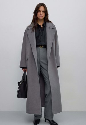 DO KOSTEK Z SZEROKIM ESTRO ER00117898 XS - Trenchcoat - grey