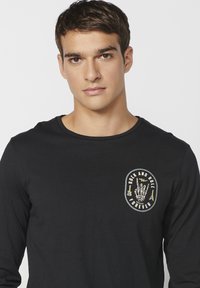 Koroshi SET - Pidžaamakomplekt - black