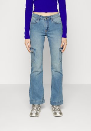 SELF BELT PATCH  - Vaqueros bootcut - blue