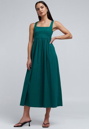 BWLDR SHANAY - Vestido informal - emerald