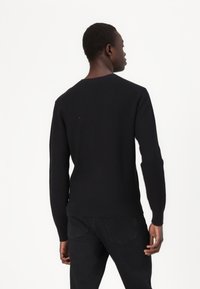 Calvin Klein WAFFLE STRUCTURE - Maglione - black