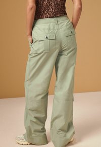 Next TALL - REGULAR FIT - Kapsáče - sage green