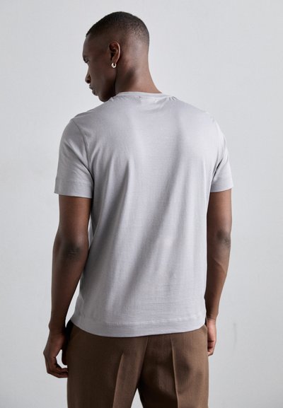 Emporio Armani - T-shirt z nadrukiem