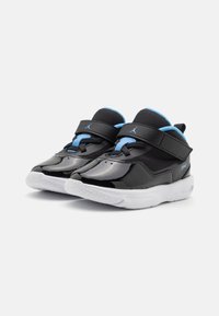 Jordan STAY LOYAL 3  - Zapatos de bebé - black/university blue/white