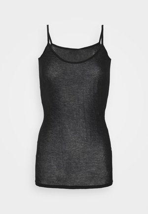 Czarny bezrękawnik wykonany z przejrzystego materiału, z okrągłym dekoltem i cienkimi ramiączkami, o dopasowanym kroju i prostym pasku.