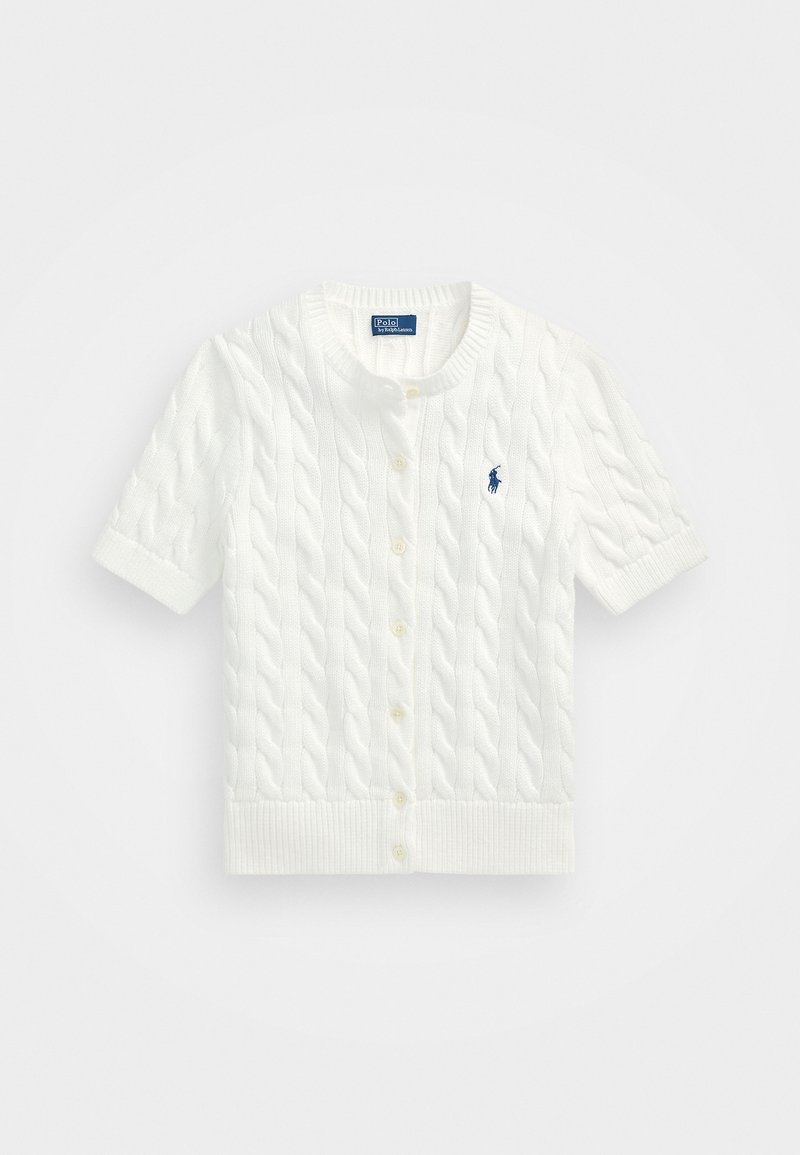 Fehér, rövid ujjú kardigán, fonott mintával, kerek nyakkivágással, gombos záródással és egy kis kék logóval a bal mellrészen.