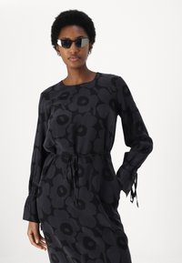 Marimekko LAHJAT UNIKKO - Jerseykjole - dark grey/black
