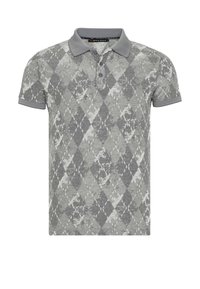 Polo shirt grigio a maniche corte con un colletto a tre bottoni e un motivo astratto a rombi su tutta la stoffa.