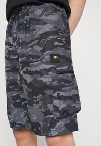 Ellesse LAVAREDO - Shorts - grey