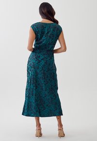 TUSSAH SANTINA  - Maksi suknelė - emerald jacquard
