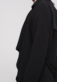 ONLY Abrigo corto - black