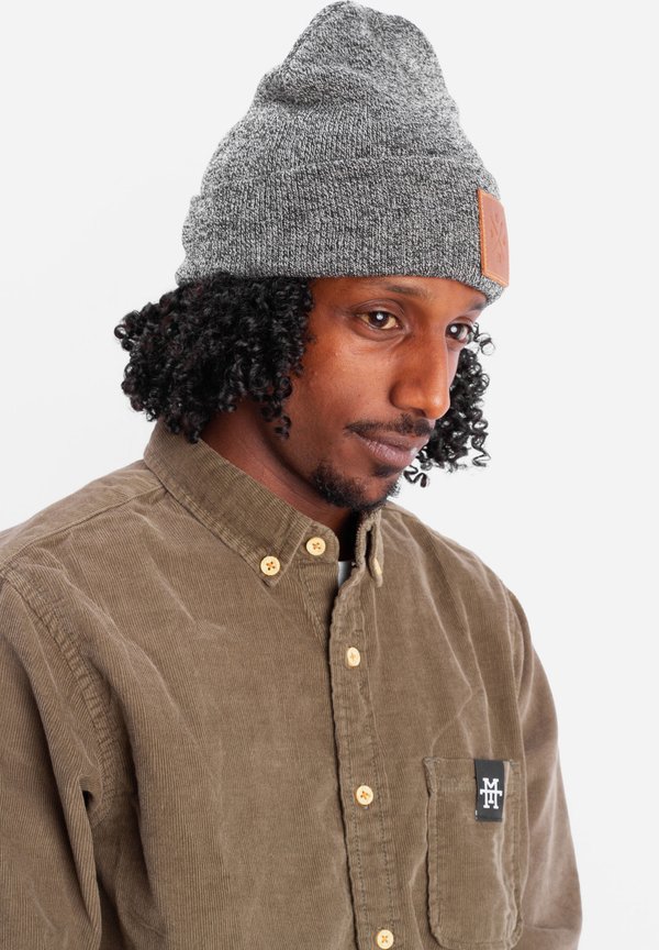 ROUGH BEANIE -MÜTZE – STRICKMÜTZE - Mütze - chrystal