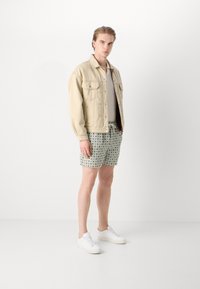Les Deux TAPESTRY - R�övidnadrágok - ivory/light jade green