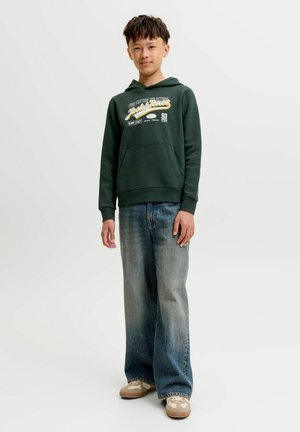 Jack & Jones Junior, JJELOGO SWEAT HOOD 2 COL AW26 SN JNR - Majica s kapuljačom - scarab