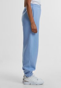 Urban Classics FLUFFY - Joggebukse - powderblue