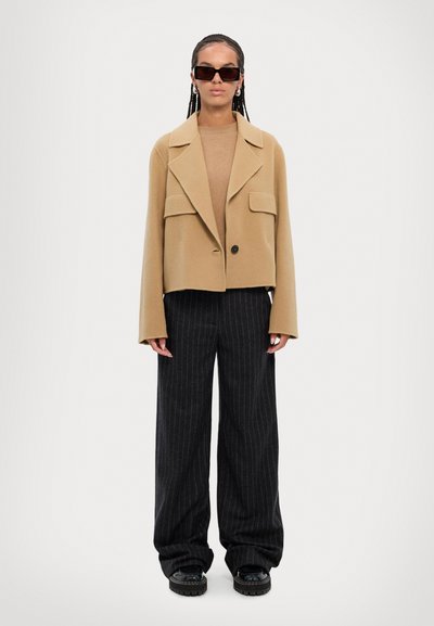 WEEKEND MaxMara KELLY - Ljetna jakna - beige