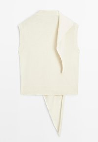 Cremfarbener, ärmelloser Oberteil aus weichem Material, mit einem spitzen Rückensaum und einem drapierten Halsausschnitt. Glatte Textur mit minimalem Design.