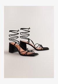 Non sélectionné, black