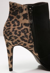 Tamaris Bottines à talons hauts - black