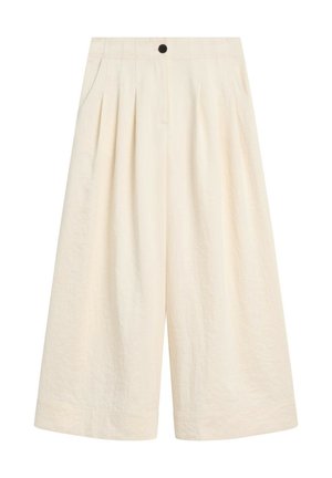 Hoch taillierte, weit geschnittene Shorts in Creme mit vorderen Falten, Seitentaschen, Knopfverschluss und glatter Stoffstruktur.