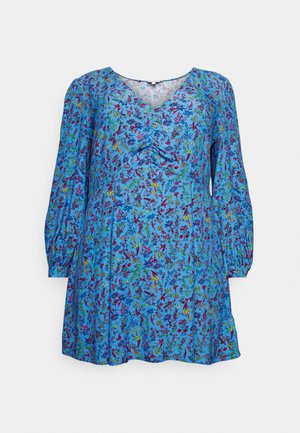 Tommy Hilfiger Curve, FLORAL SHORT DRESS - Denné šaty - coastal