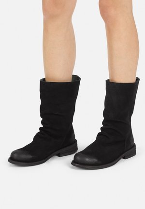 Felmini Wide Fit Boots - black