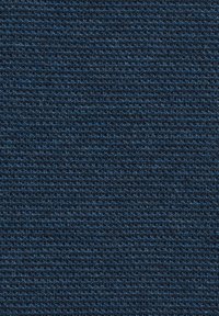 Texturierter Stoff in Dunkelblau mit einem gewebten Muster, das ein subtilen Spiel von Licht und Schatten über die Oberfläche zeigt.