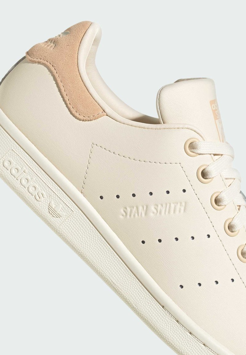 stan smith cloud white halo blush ambient blush