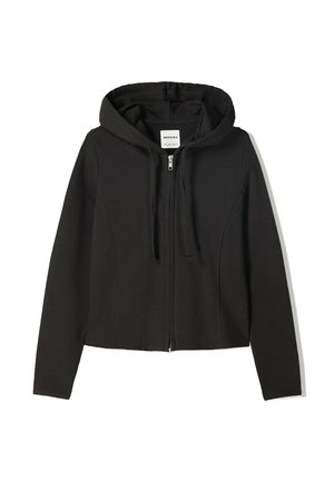 Crni zip-up dukserica s uskim krojem i kapuljačom na žicu, prikazana na bijeloj pozadini.