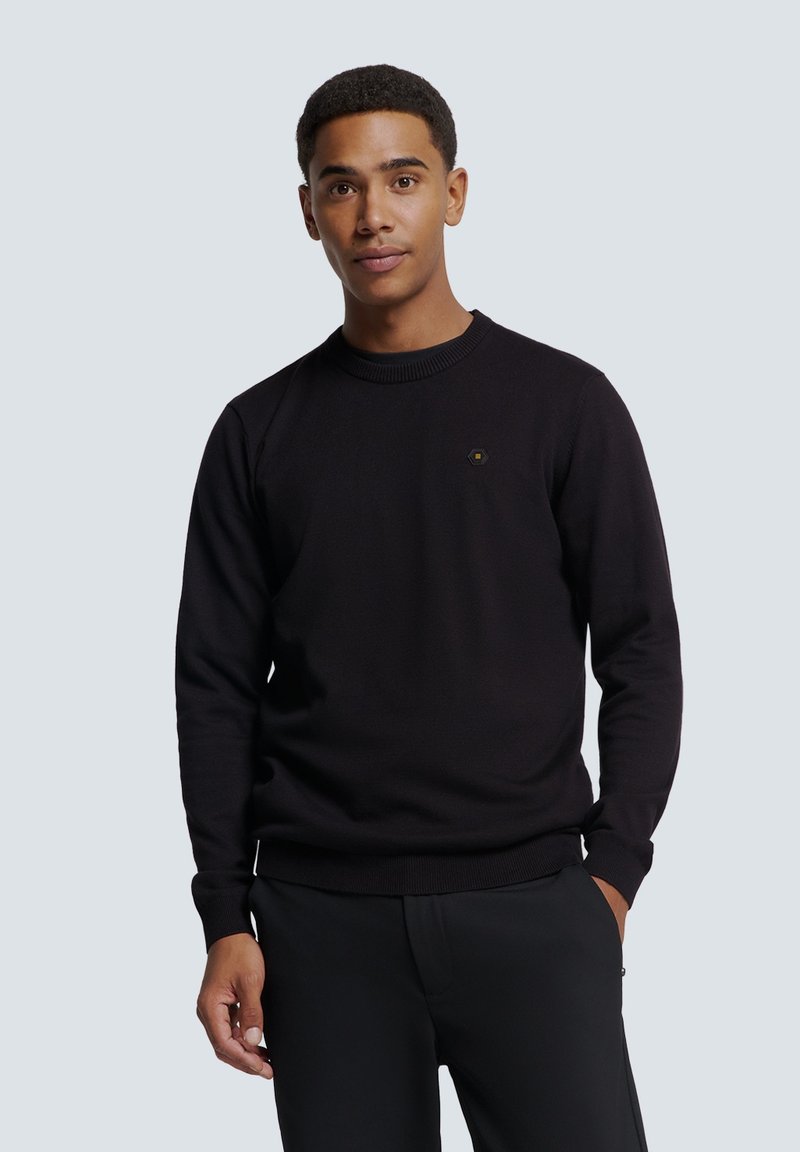 NO EXCESS TIMELESS TWO TONE  - Strickpullover - black