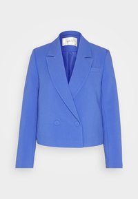 Blazer bleu court en tissu structuré, présentant un design croisé, des revers à crans et deux boutons à l'avant.