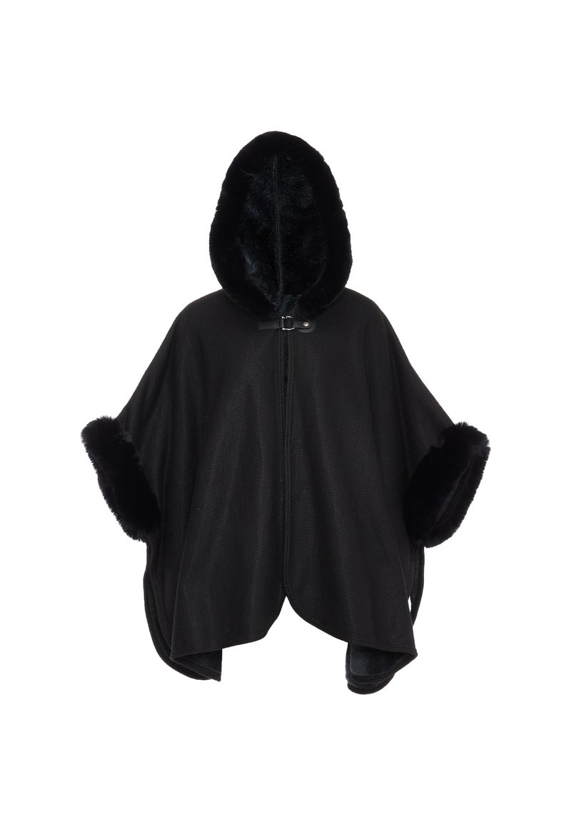 Poncho nero con cappuccio, dotato di un bordo in finto pelliccia lungo i bordi e sui polsi. Realizzato in tessuto testurizzato con un design ampio e fluttuante.