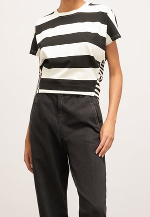 T-shirt imprimé - black