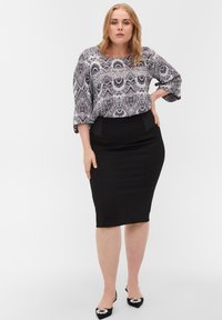 Zizzi Jupe crayon - black