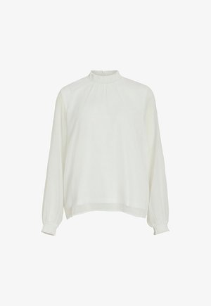 Balta ilgomis rankovėmis bluzonė su aukšta smockinga apykakle, priekine klostėmis ir elastingais rankogaliais, pagaminta iš lengvos, tekstūruotos medžiagos.