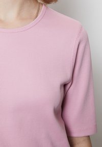 Marc O'Polo DENIM MIT FEINER STRUKTUR - Basic T-shirt - chilled violet
