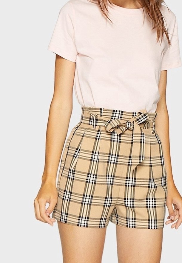 Stradivarius Shorts - beige