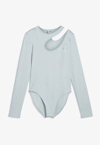 Unselected, frosted dew