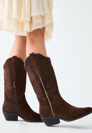 Botines camperos - brown