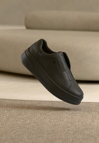 Επιλέχθηκε, black
