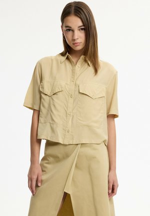 INSIDE, CAMISA MANGA CORTA BOLSILLOS - Blusa - beige