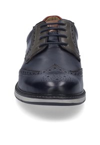 Marineblaue Leder-Dressschuhe mit Broguedetails, runder Spitze, drei Ösen und einer schwarz-weißen kontrastierenden Sohle. Glatte Textur, minimalistisches Design.