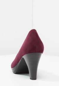 Marco Tozzi Klasické lodičky - dark red