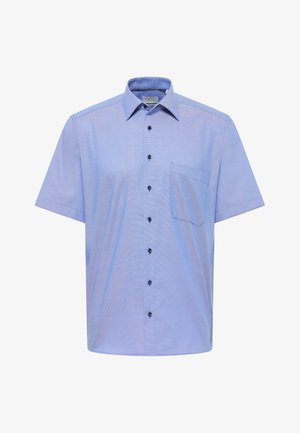 Chemise pour homme à manches courtes bleu clair, boutonnée sur le devant, avec un col pointu et une poche poitrine sur le côté gauche.