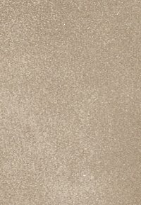 Beige tekstureret stof med en subtil glans, der har en blød, glat overflade og en ensartet farve hele vejen igennem. Ideel til polstring eller dekoration.