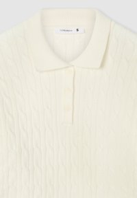 Maglione polo a tre bottoni in maglia cable color crema, colletto piccolo, taglia S del marchio Terranova.
