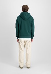 Alpha Industries LABEL - Mikina - force green