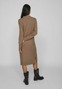 VILA VIRIL CREW NECK MIDI - Abito in maglia - fossil
